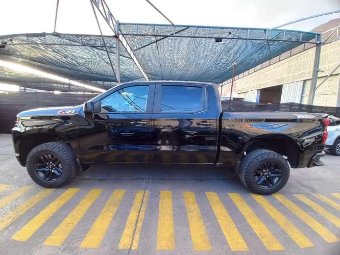 Chevrolet Silverado 5.3 LT TRAILBOSS Z71 4X4 AT 4P 2022 - Imagen 9