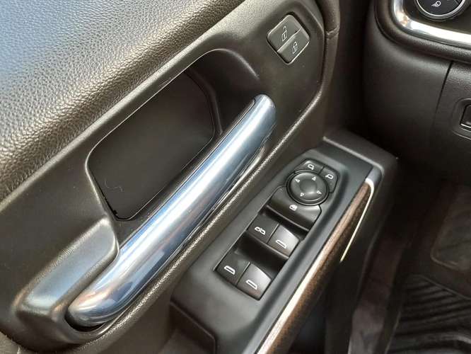 Chevrolet Silverado 5.3 LT TRAILBOSS Z71 4X4 AT 4P 2022 - Imagen 15