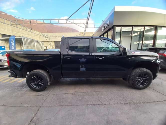 Chevrolet Silverado 5.3 LT TRAILBOSS Z71 4X4 AT 4P 2022 - Imagen 4