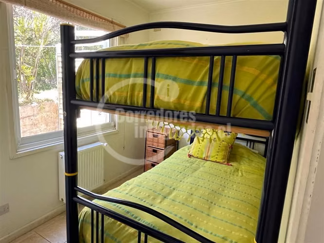 Casa en arriendo de 6 dorm. en Santo Domingo