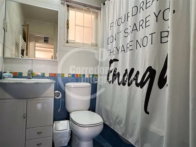 Casa en arriendo de 6 dorm. en Santo Domingo