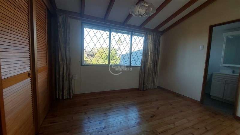 Casa en arriendo de 3 dormitorios en Santo Domingo