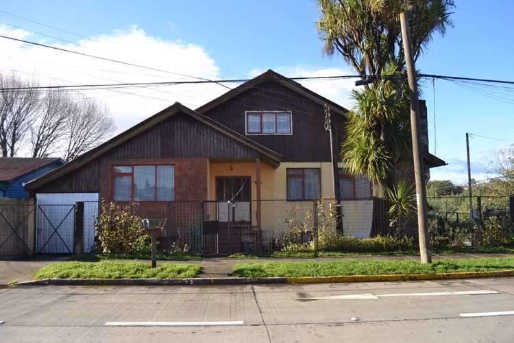 VENTA DE CASA 3 PISOS, CERCA DEL CENTRO, LA UNION