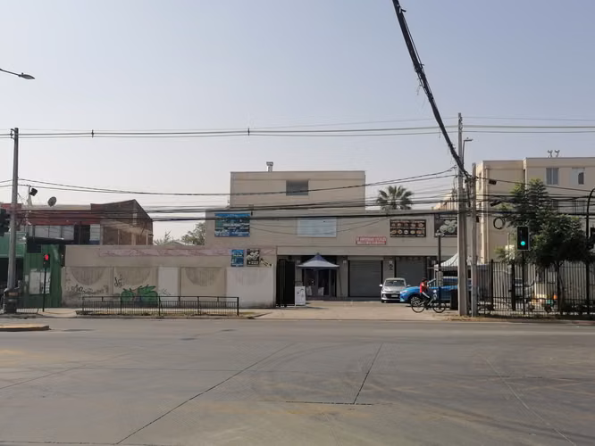 VENTA BATERIA DE LOCALES, AV STA ROSA, PROXIMA LINEA METRO