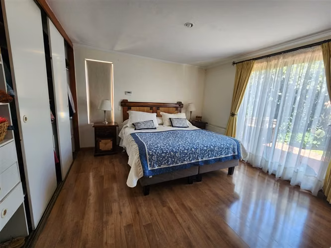 EN VENTA CASA EN PARQUE UNIVERSITARIO 5D / 3 B