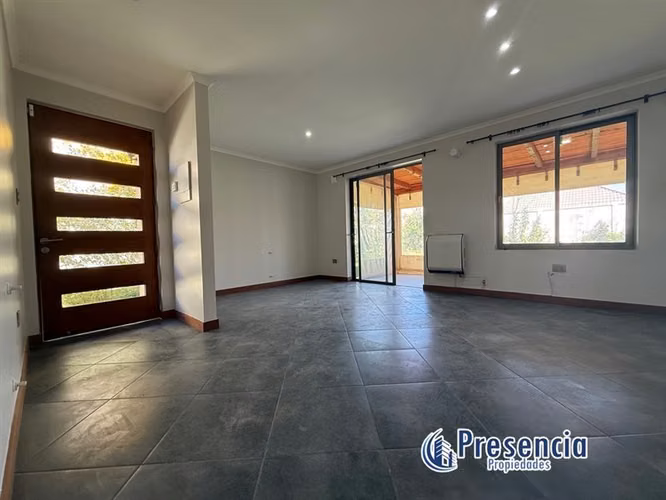 CASA EN VENTA DE 277 M2, EN HACIENDA ESMERALDA, LAS RASTRAS