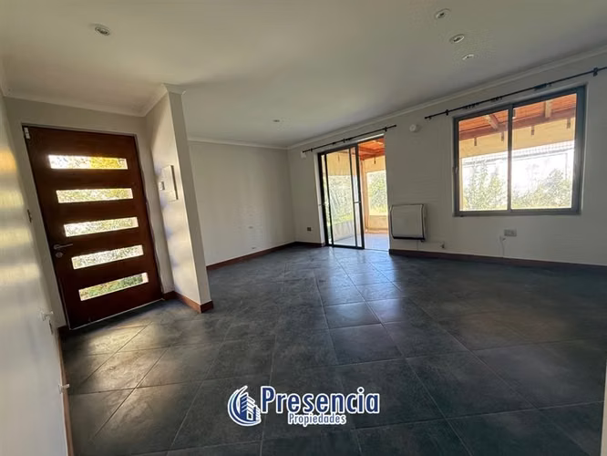 CASA EN VENTA DE 277 M2, EN HACIENDA ESMERALDA, LAS RASTRAS