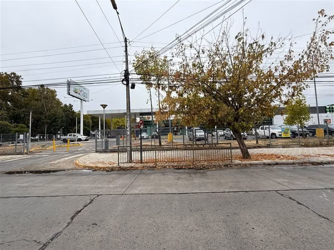 VENDEMOS LOCAL COMERCIAL EN PLENO CENTRO DE TALCA