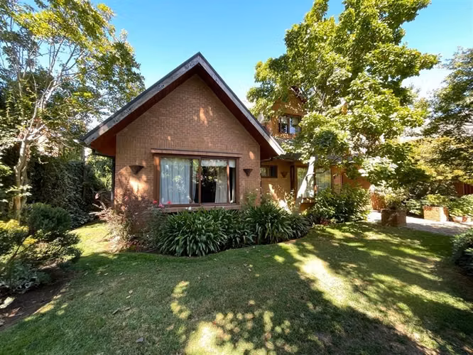 Casa en venta de 6 dorm. en Talca - Imagen 3