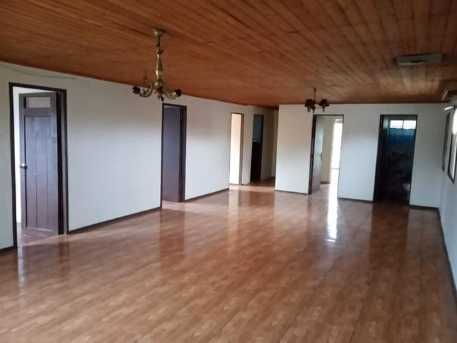 Gran terreno urbano-alto potencial de inversión 1.608 m2