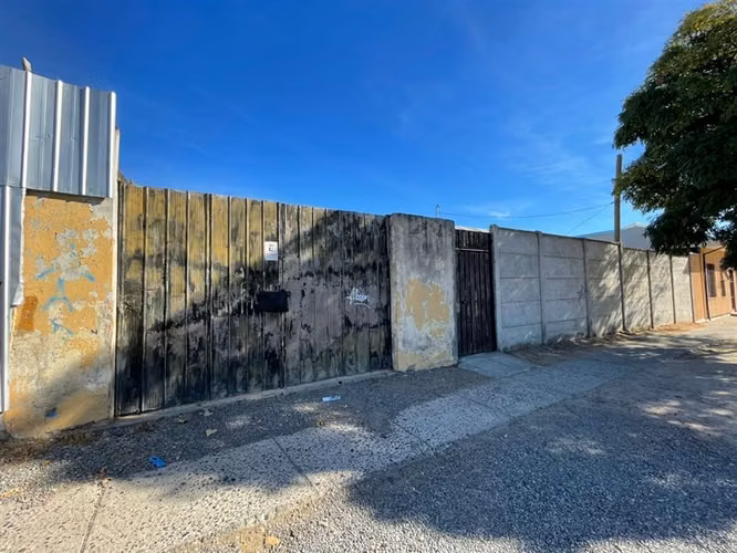 Se vende sitio y casa en Talca 5 norte