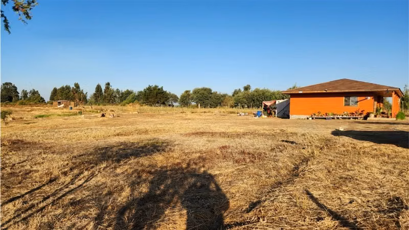 Casa en venta en San Rafael, 2D+2B con amplio terreno