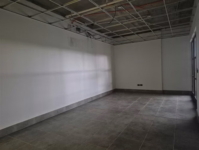 Local Comercial en PASEO HACIENDA