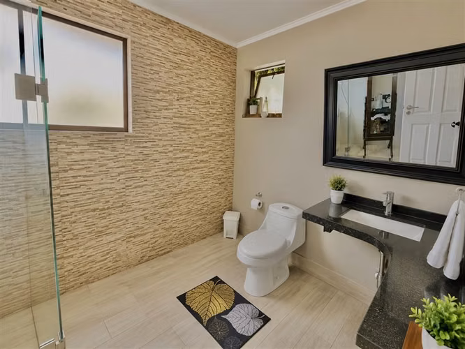 Casa en condominio de 4 dorm. en San Bernardo