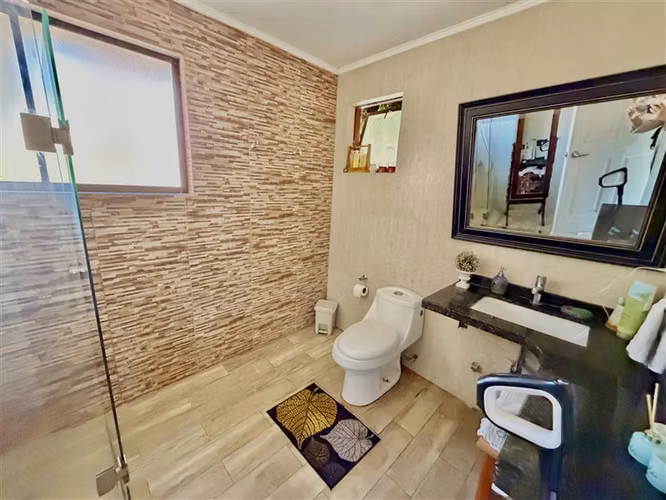 Casa en condominio de 4 dorm. en San Bernardo