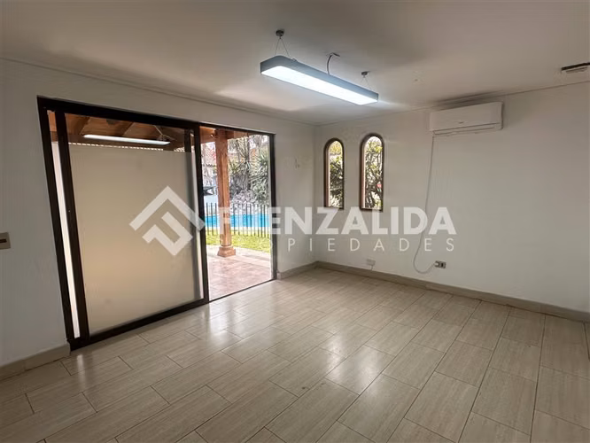 Casa Uso Comercial en arriendo plaza Ossandon en La Reina