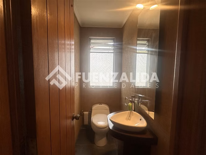 Casa Uso Comercial en arriendo plaza Ossandon en La Reina