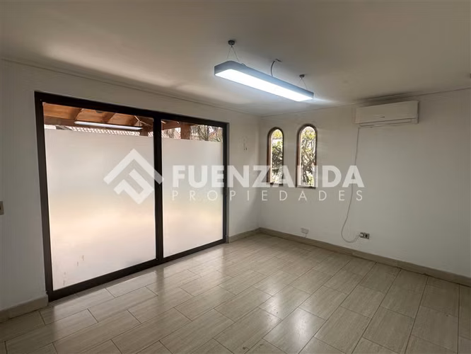 Casa Uso Comercial en arriendo plaza Ossandon en La Reina