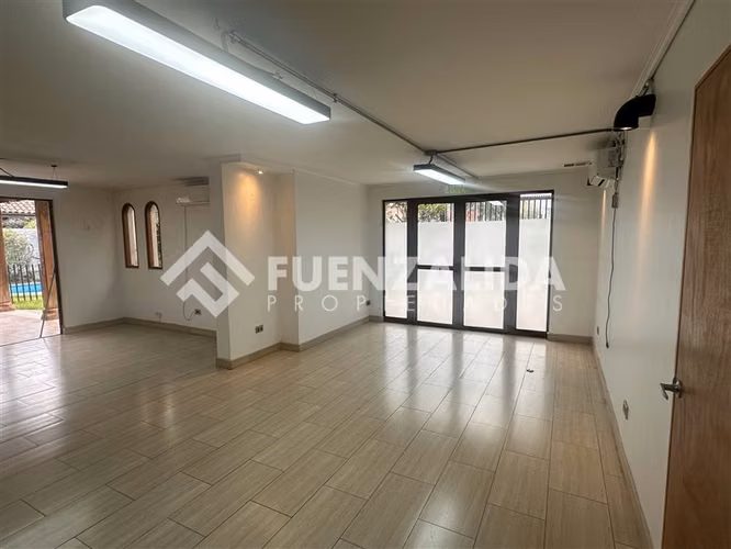 Casa Uso Comercial en arriendo plaza Ossandon en La Reina