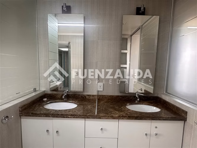 Casa Uso Comercial en arriendo plaza Ossandon en La Reina