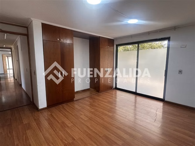 Casa Uso Comercial en arriendo plaza Ossandon en La Reina