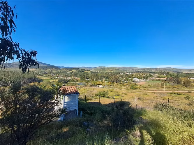 Hermosa Casa en venta de 6 dorm. en Lo Figueroa sitio de 1ha
