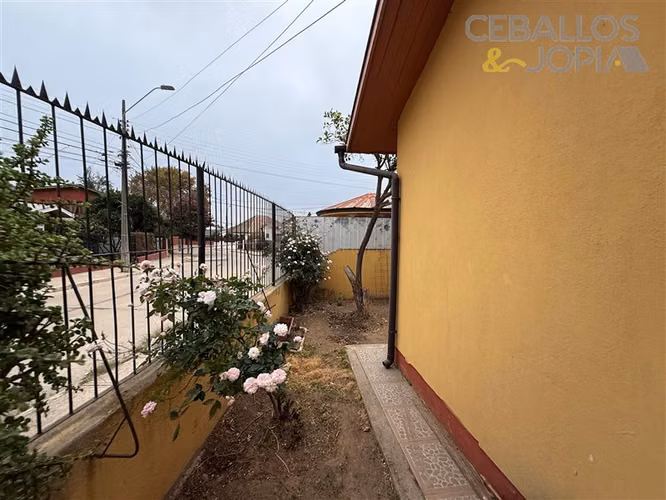 Casa en venta de 3 dorm. en Villa Alemana
