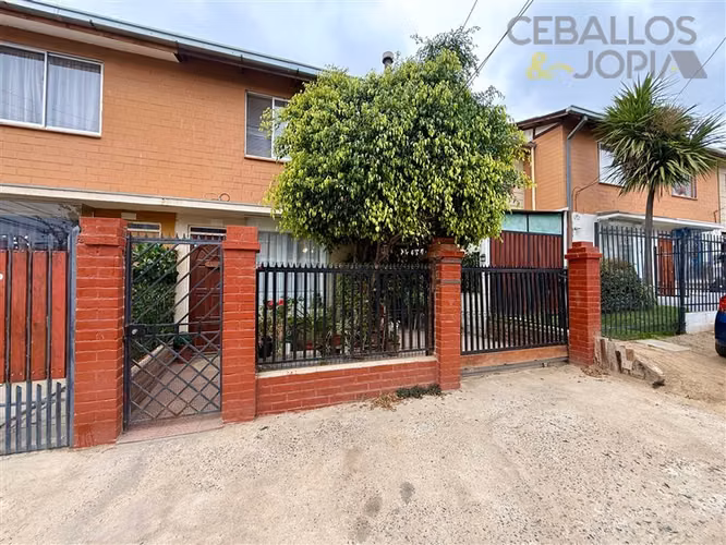 Casa en venta de 3 dorm. en Villa Alemana
