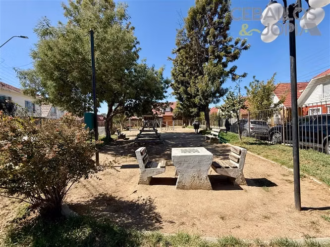 Casa en venta de 3 dorm. en Villa Alemana