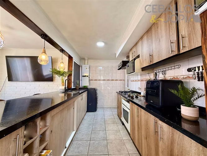 Casa en venta de 3 dorm. en Villa Alemana