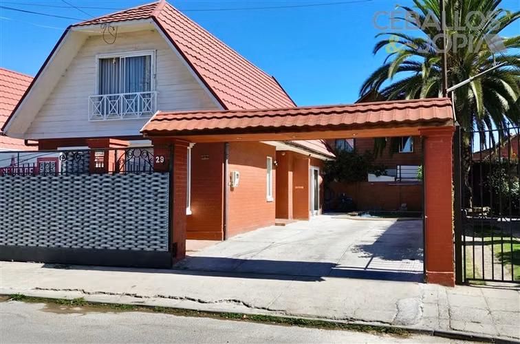 Casa en venta de 3 dorm. en Villa Alemana