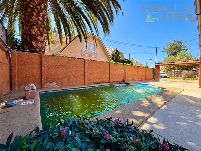 Casa en venta de 3 dorm. en Villa Alemana