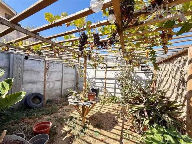 Casa en venta de 3 dorm. en Villa Alemana