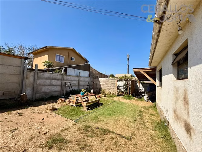 Casa en venta de 3 dorm. en Villa Alemana