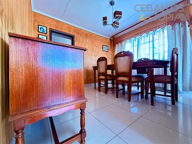 Casa en venta de 3 dorm. en Villa Alemana