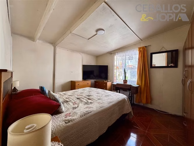 Casa en venta de 3 dorm. en Belloto sur