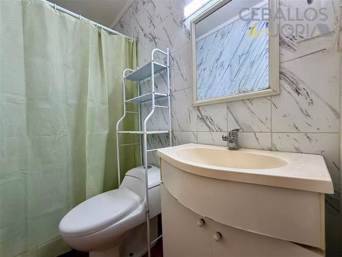 Casa en venta de 3 dorm. en Belloto sur