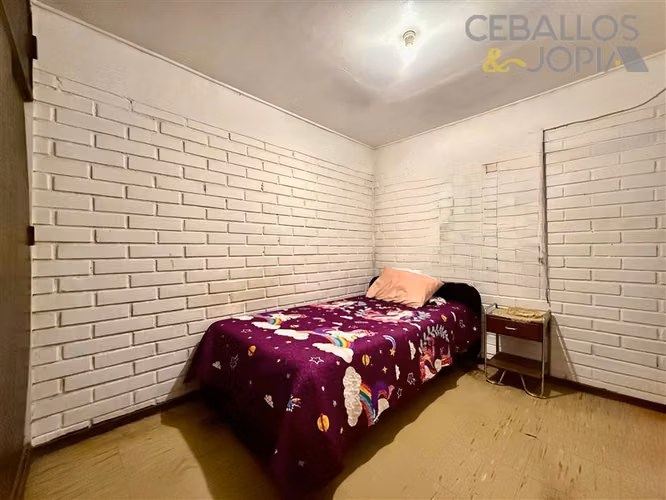Casa en venta de 3 dorm. en Belloto sur