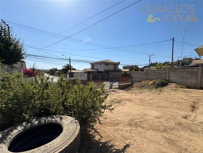 Casa en venta de 3 dorm. en Villa Alemana