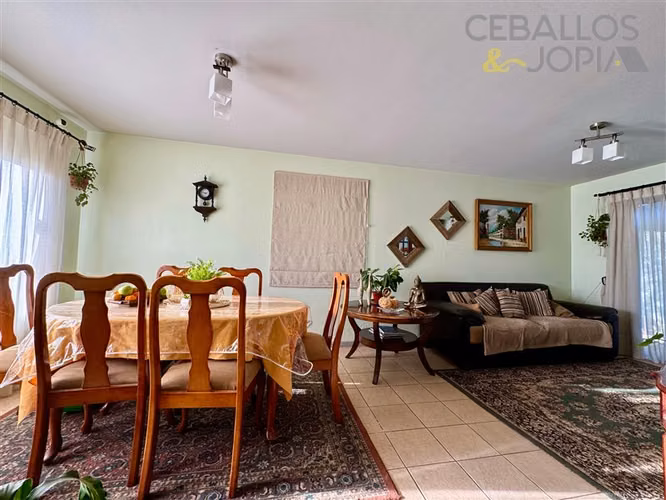 Casa en venta de 3 dorm. en Villa Alemana