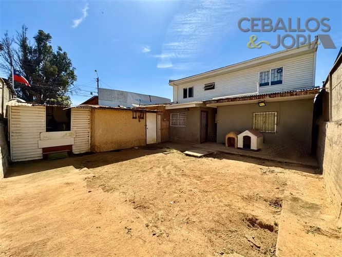 Casa en venta de 5 dorm. en Quilpué