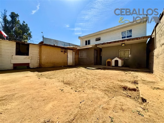 Casa en venta de 5 dorm. en Quilpué