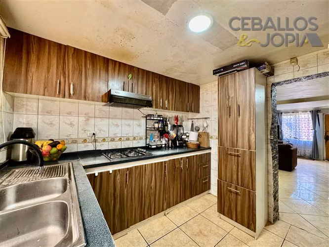 Casa en venta de 5 dorm. en Quilpué