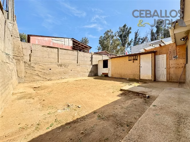 Casa en venta de 5 dorm. en Quilpué