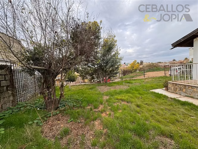 Casa en venta de 3 dorm. en Quilpué