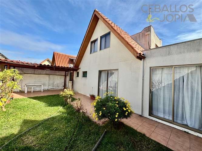 Casa en venta de 4 dorm. en Villa Alemana