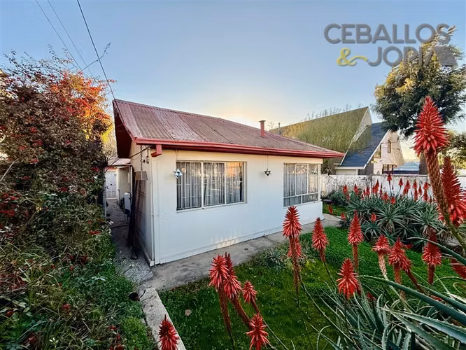 Casa en venta de 3 dorm. en Villa Alemana