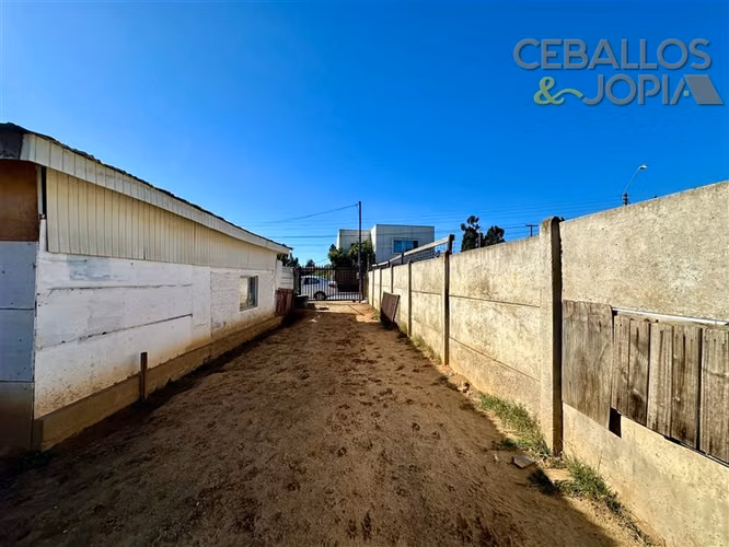 Casa en venta de 3 dorm. en Villa Alemana