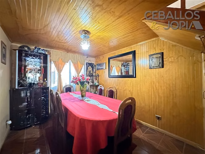 Casa en venta de 4 dorm. en Villa Alemana