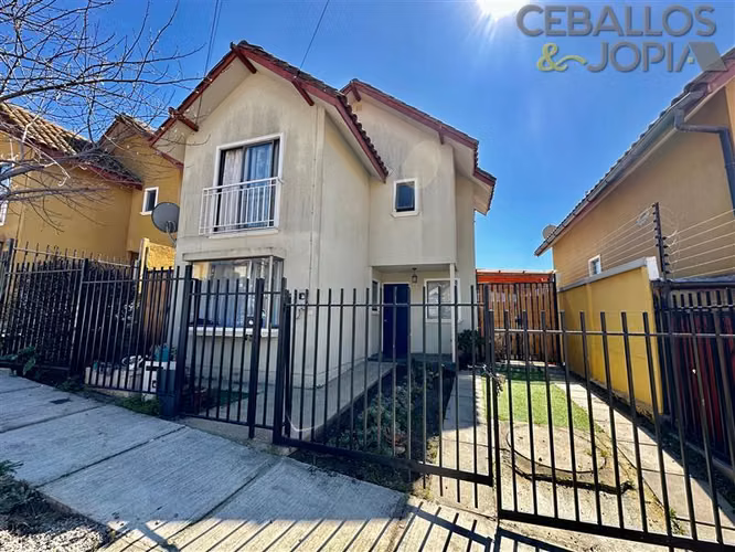 Casa en venta de 3 dorm. en Villa Alemana